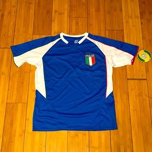 Rhinox brand Italia soccer jersey NWT (size:small)
